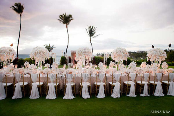 white flower centerpieces