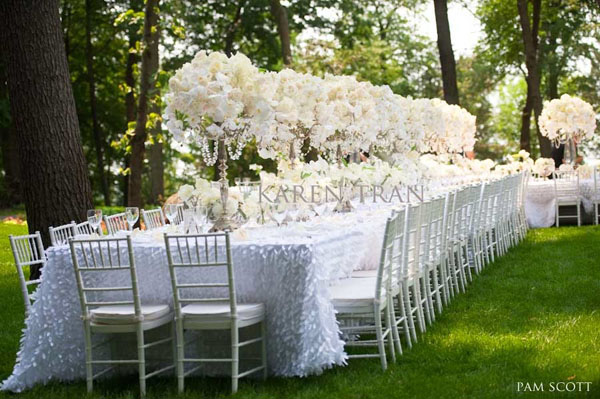 white tall centerpieces