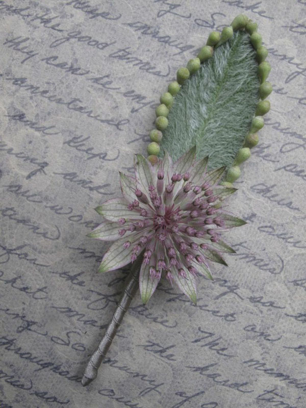 modern boutonniere