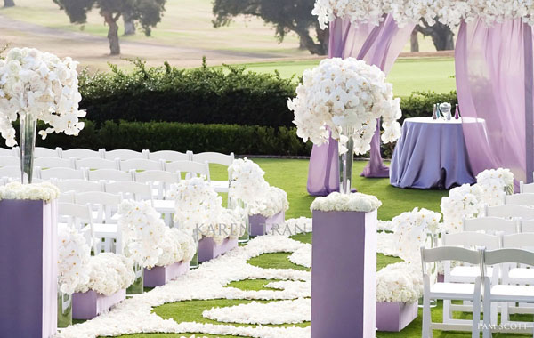 lavender and white ceremony