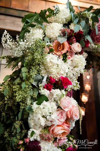 Floressence, pink and white flowers