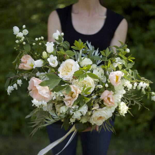 Bella Fiori, Seattle Washington. Airy bridal bouquet