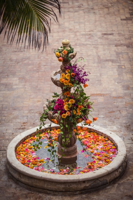 Florenta Floral Design - Fountain filled with flowers