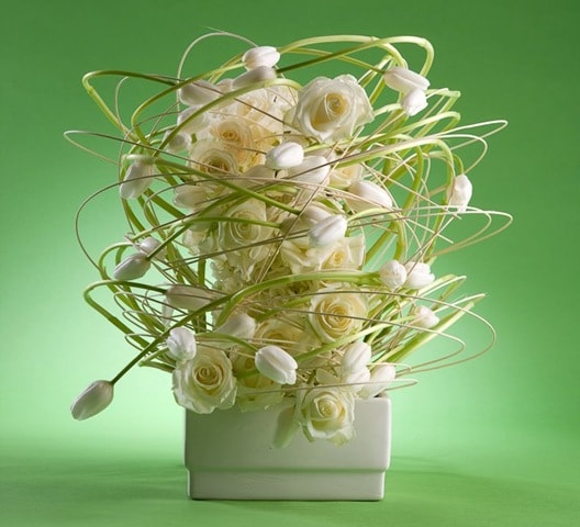 Hitomi Gilliam AIFD - white floral arrangement